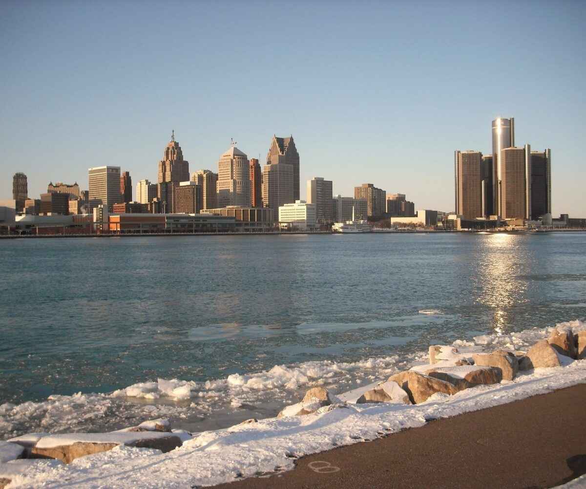 Detroit skyline in the winter during daytime.