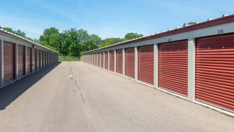 Exterior drive up storage units at National Storage in Davison, MI.