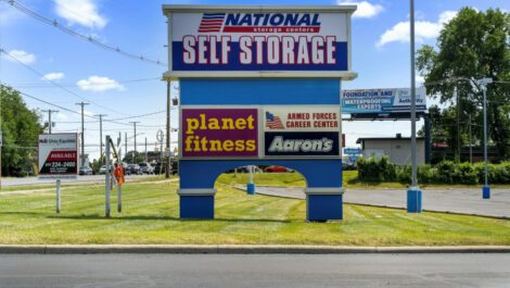 Self Storage Sign in Columbus Ohio